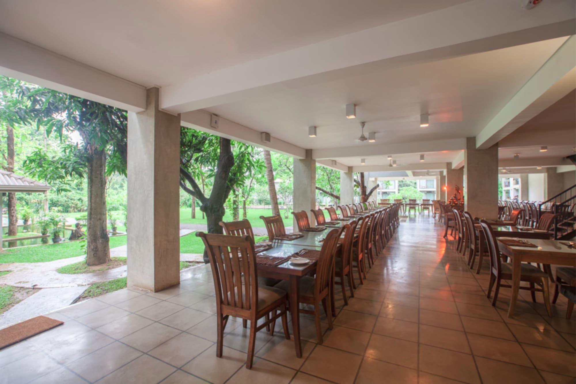 Bar/Salón Fresco Water Villa