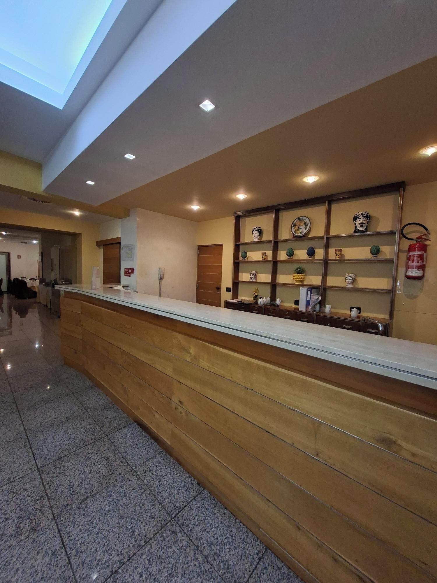 Bar/Salón Crisol Europa
