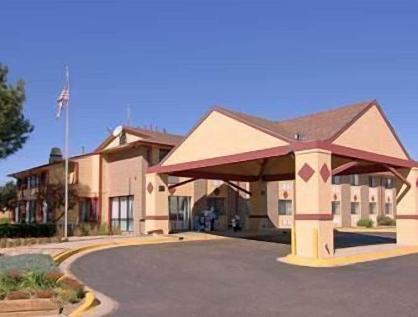 Vista Exterior Super 8 by Wyndham Denver Stapleton