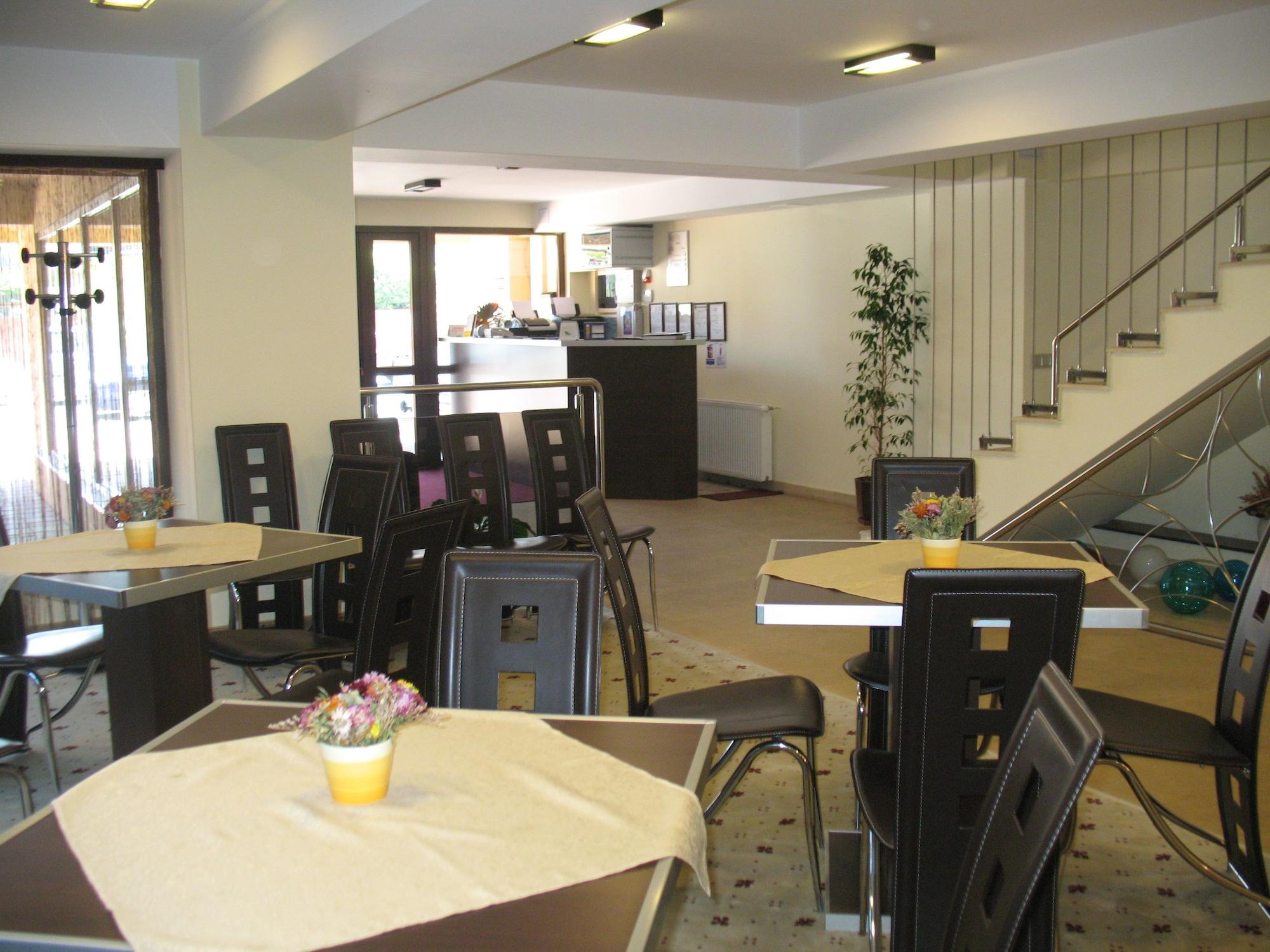 Bar/Salón Hotel Premier