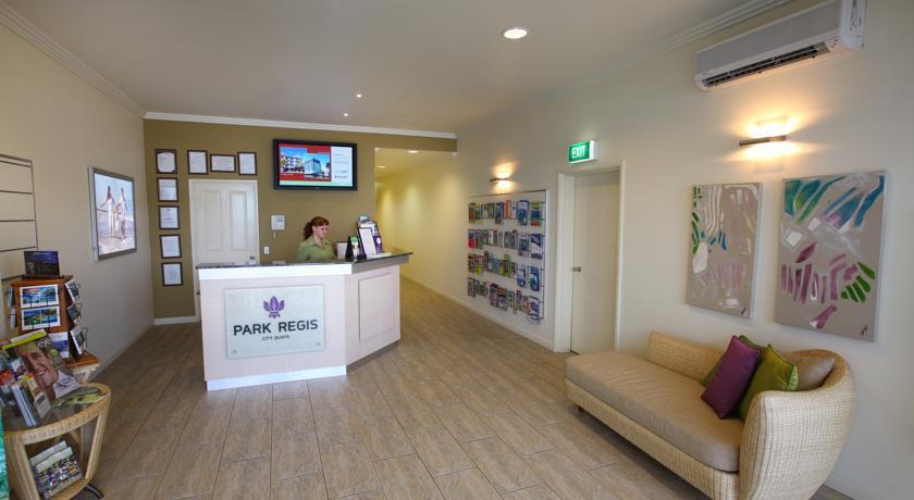 Vista Lobby Park Regis City Quays