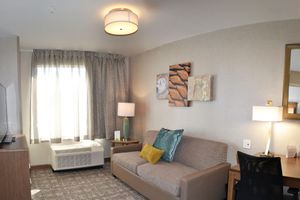 Alojamiento - Staybridge Suites Red Deer North  by IHG