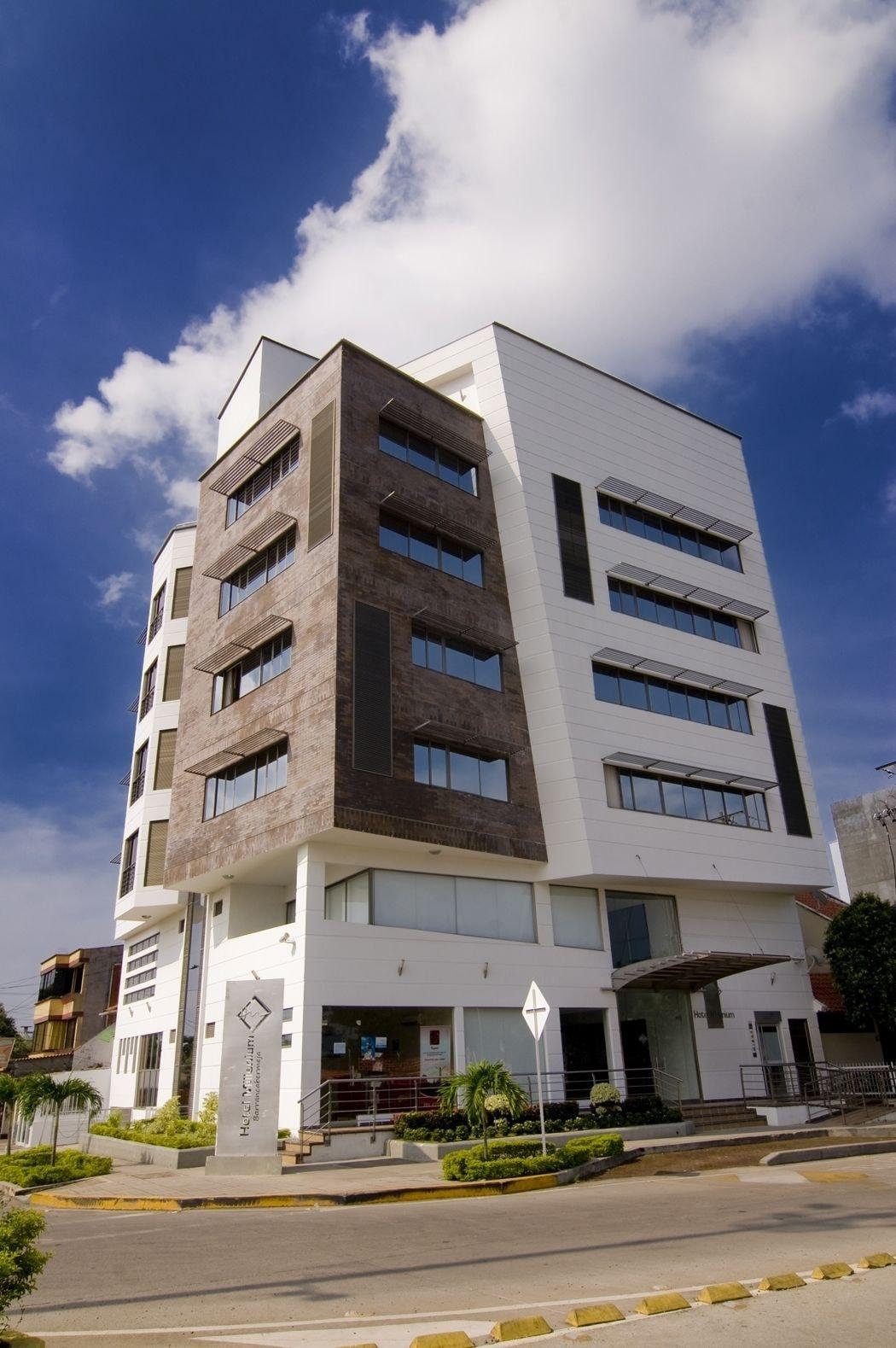 Varios Hotel Millenium