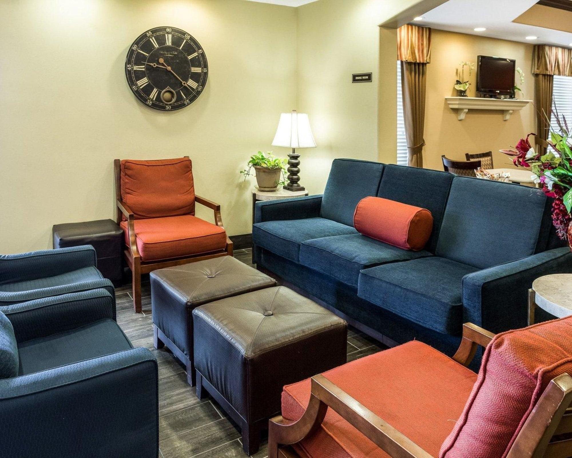 Vista Lobby Quality Inn & Suites