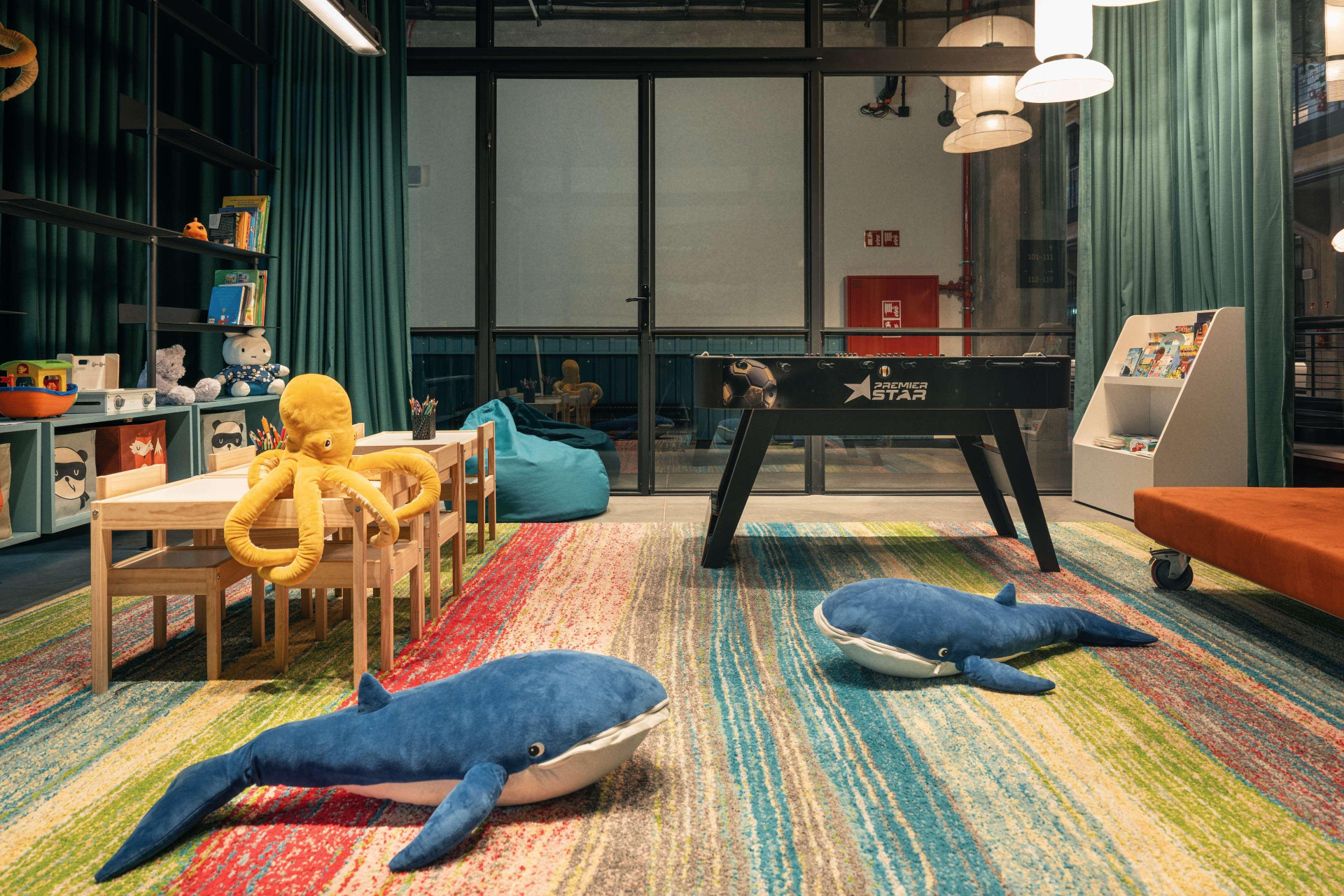 Instalaciones Recreativas MONTOWNIA Lofts & Experience