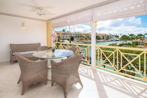 Alojamiento - Port St Charles