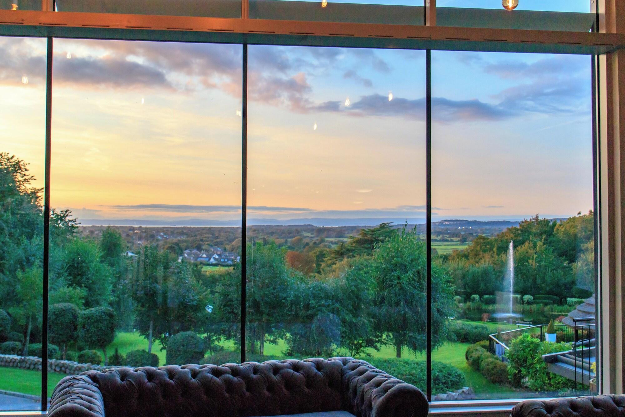 Vista Lobby DoubleTree by Hilton Hotel Bristol South - Cadbury House