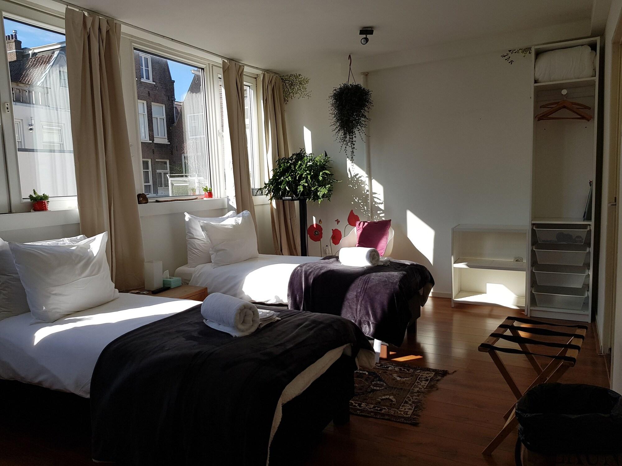 Varios City Break Amsterdam B&B