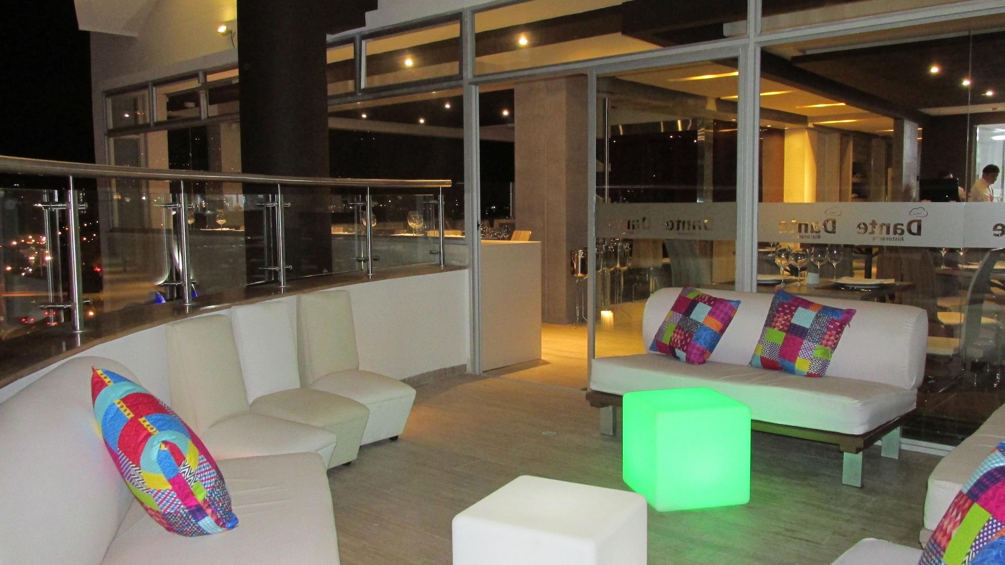 Bar/Salón Hotel Toscana Plaza