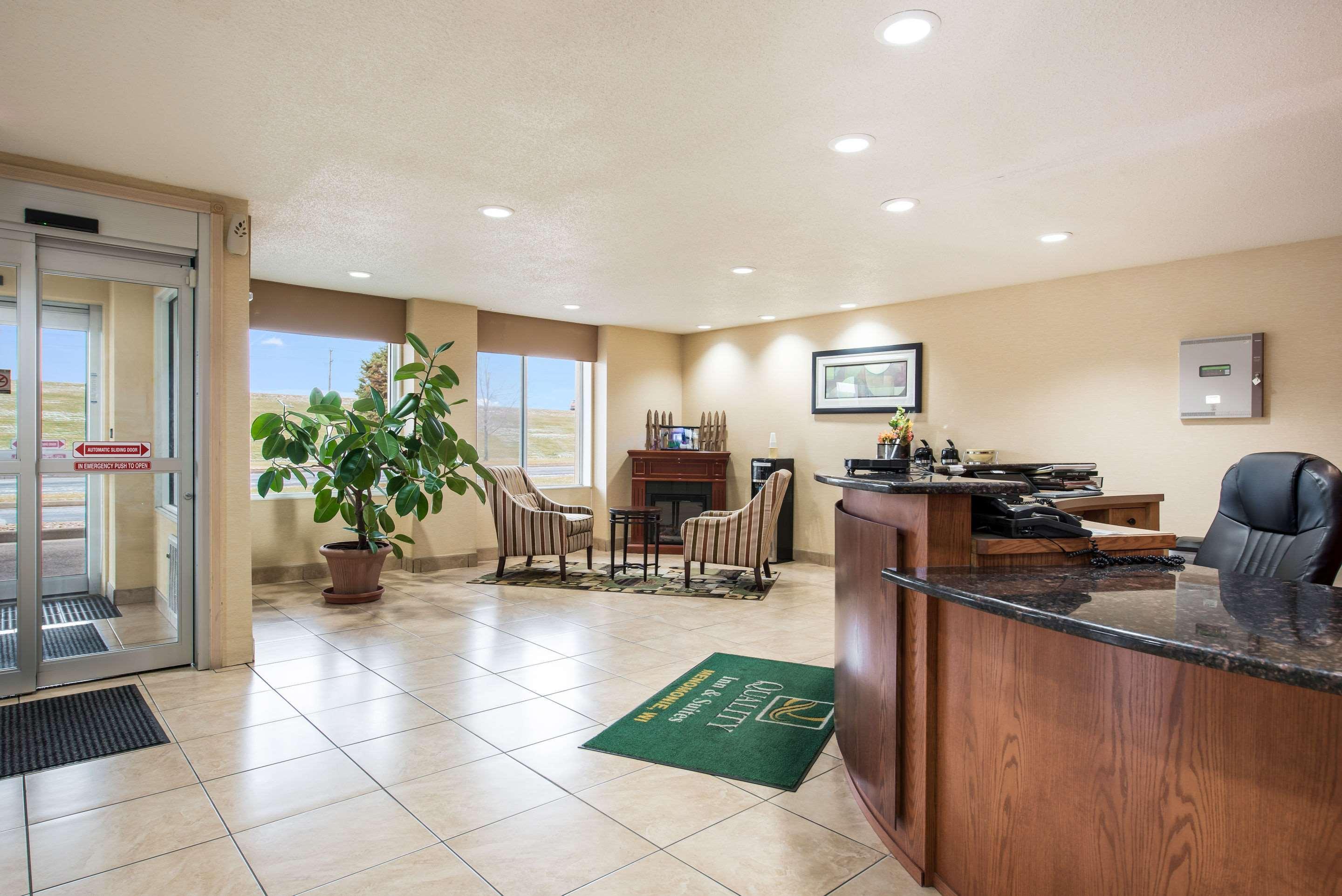 Bar/Salón Quality Inn & Suites
