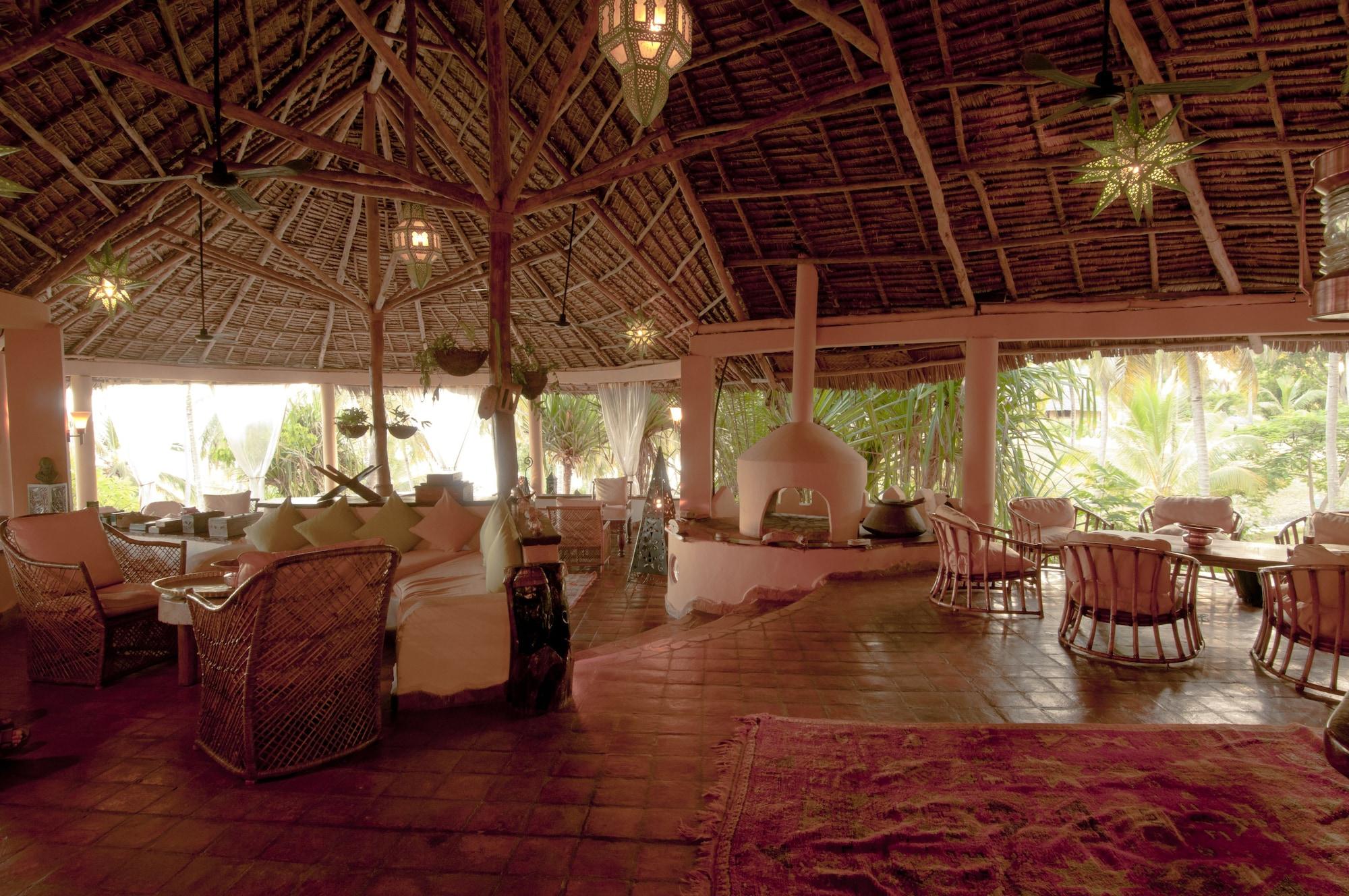 Vista Lobby Kinasi Lodge