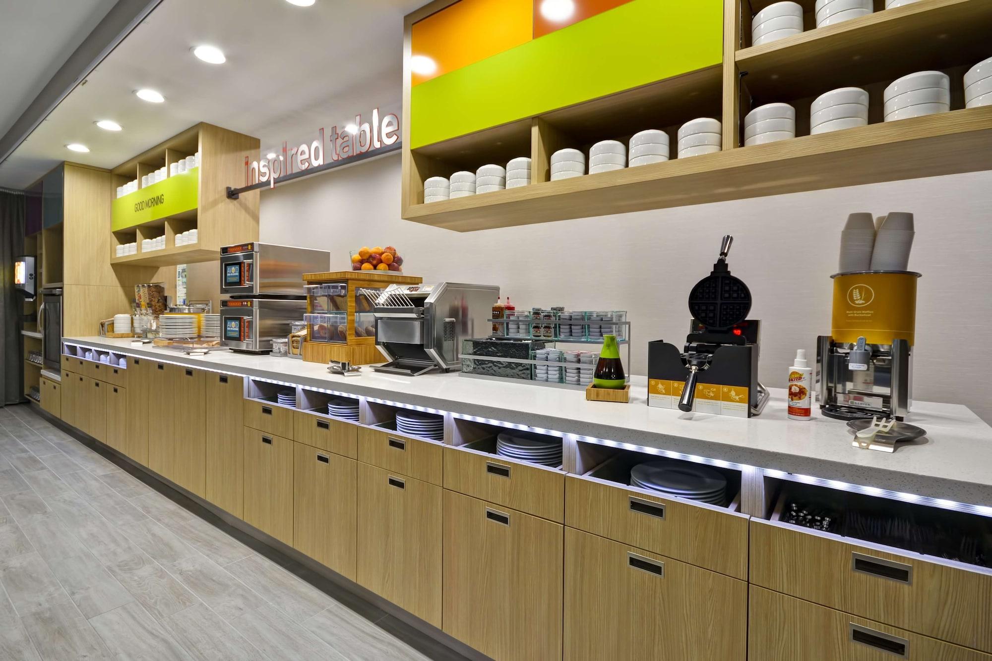 Restaurant Home2 Suites by Hilton Jackson MI