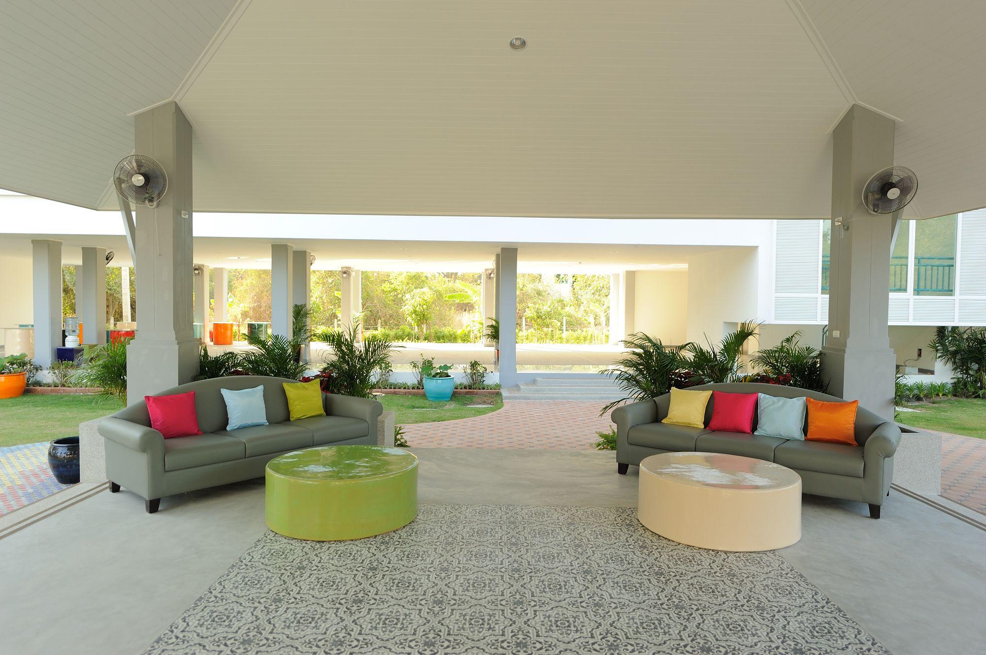 Vista Lobby Cera Resort Chaam