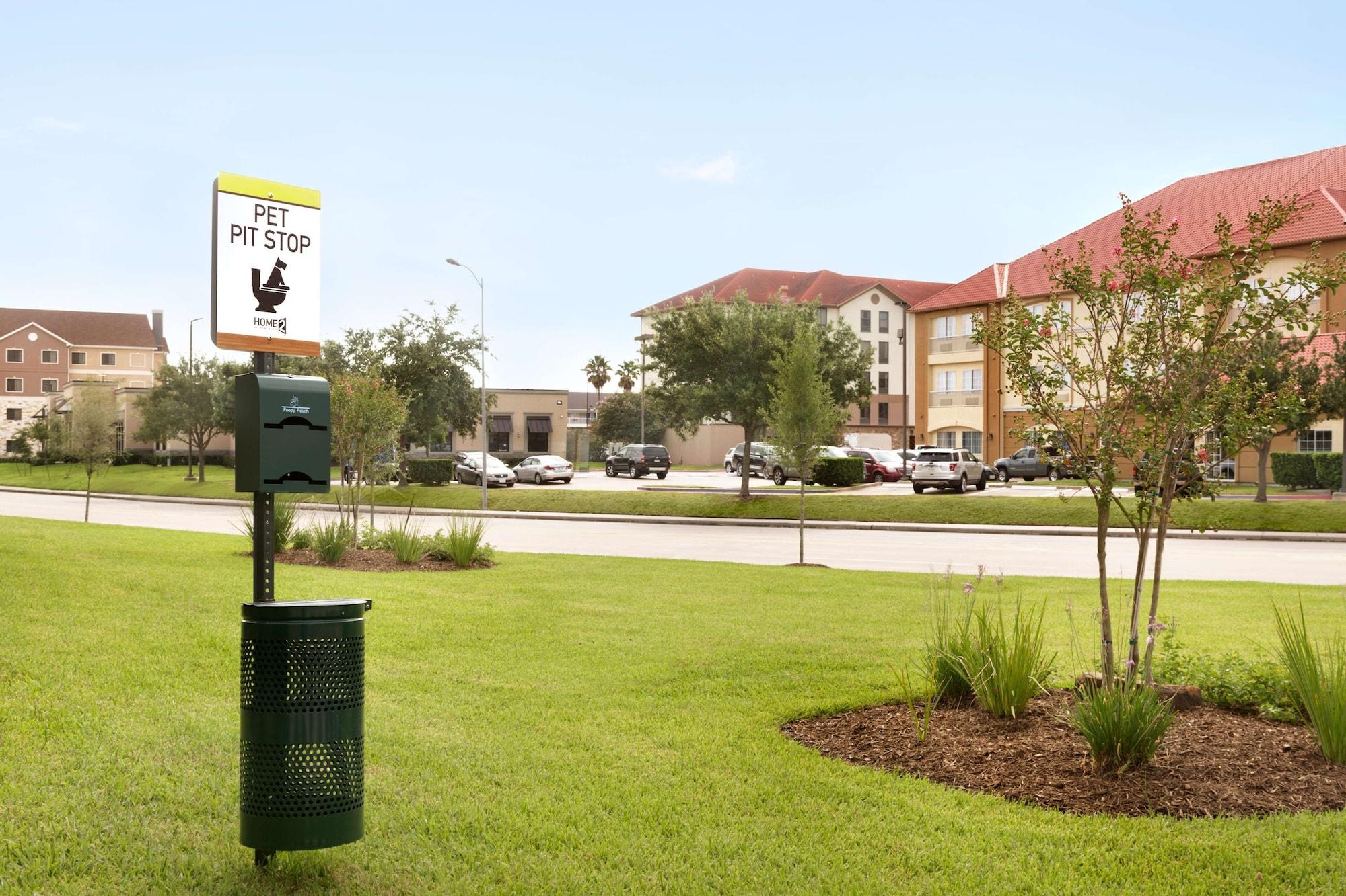 Vista Exterior Home2 Suites by Hilton Houston Webster