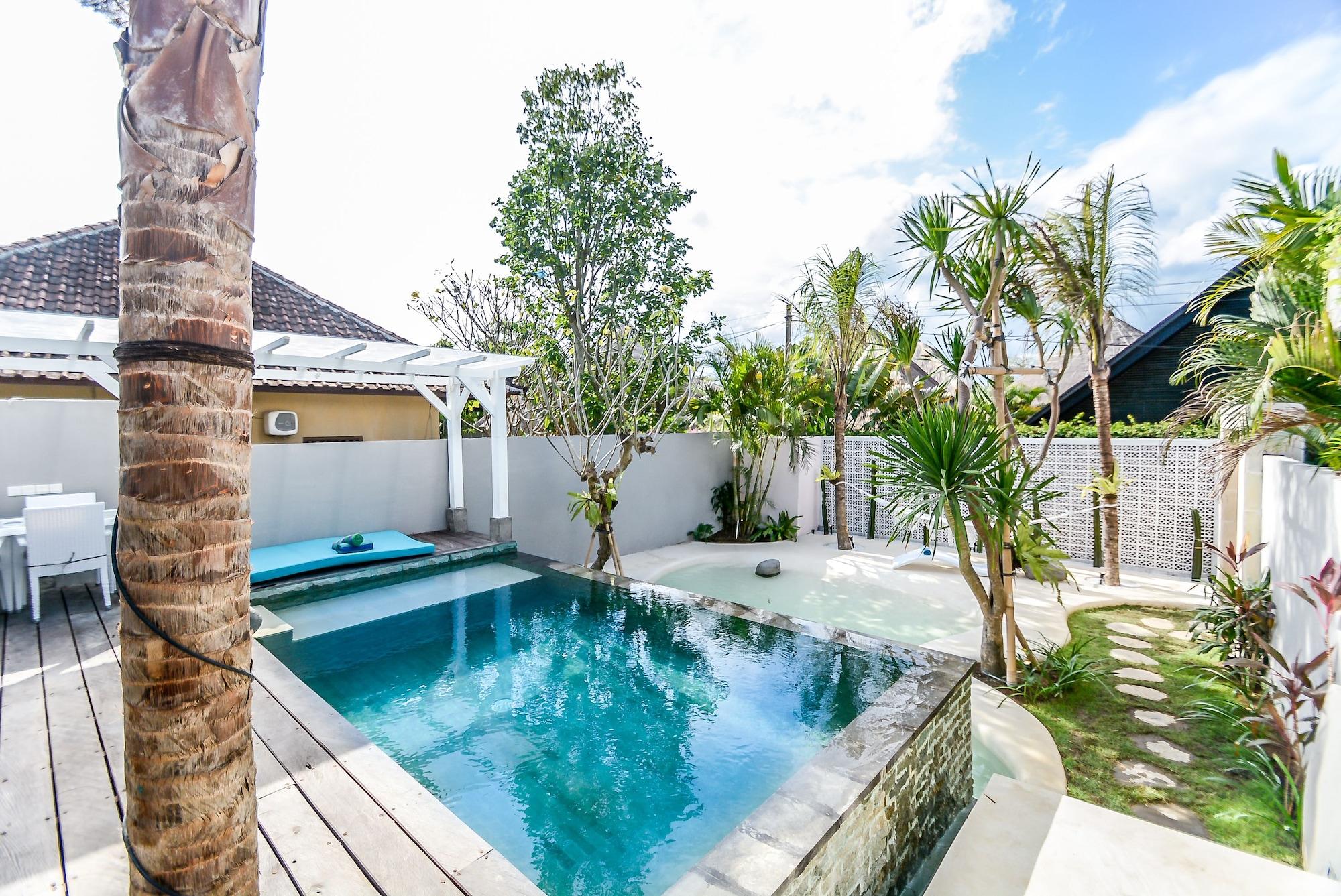Varios Mahi Mahi Villa & Suites