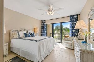 Alquiler Vacacional - Ocean View Condo walk to Village of Vero Beach