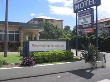 Paramount Motel by null