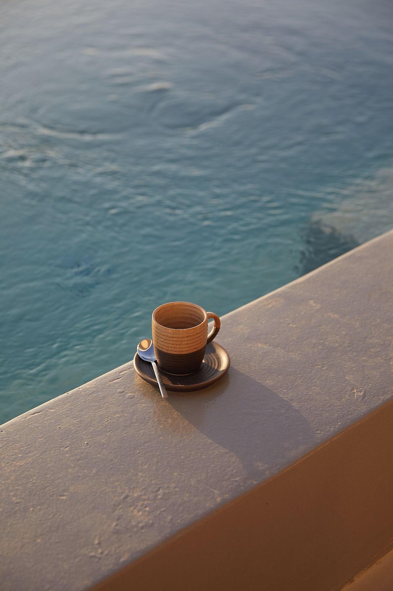 Vista Exterior Hotiday Mykonos South Coast