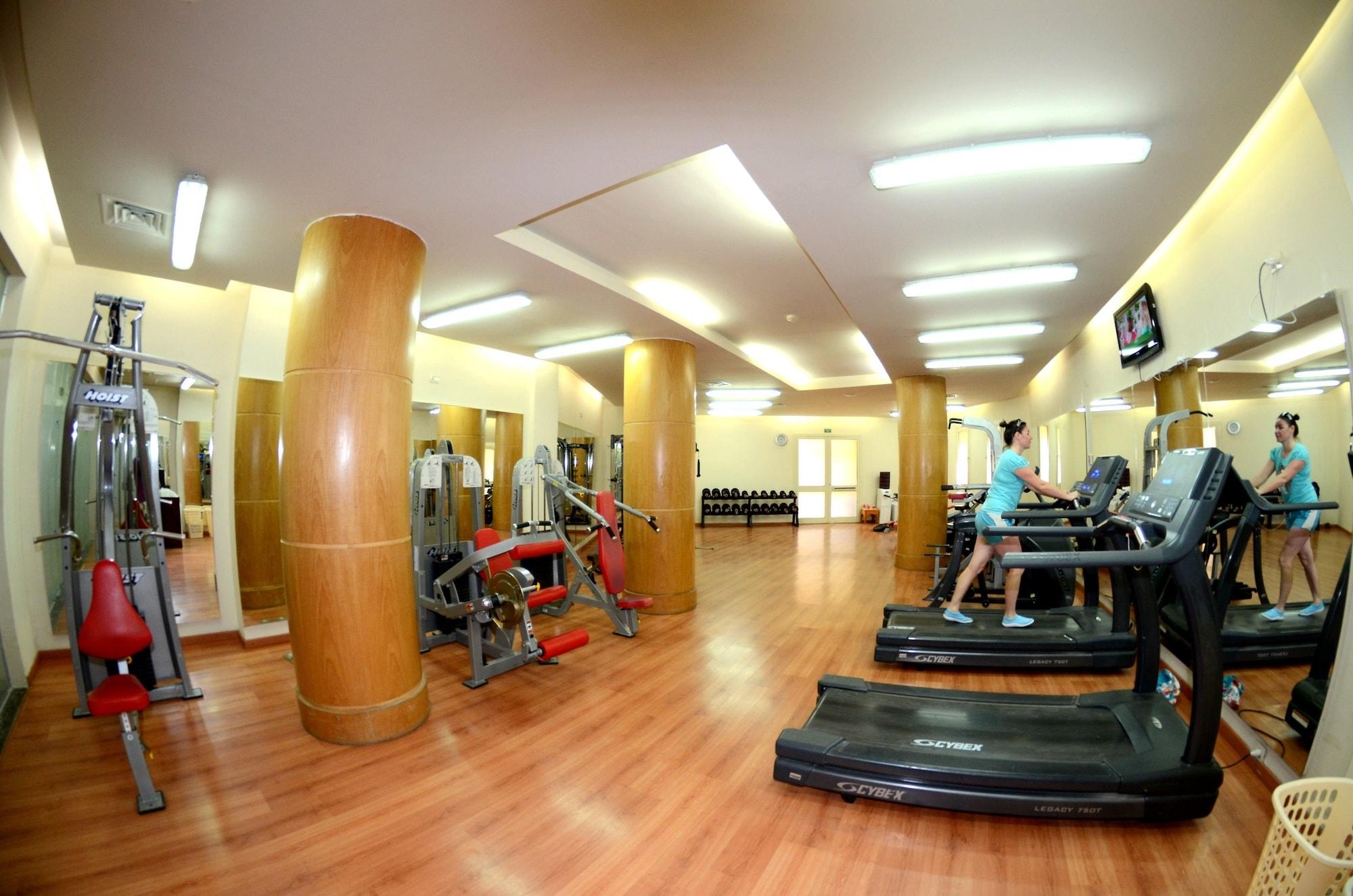 Gimnasio Rehana Royal Beach Resort - Aquapark & Spa - Families & Couples Only -  Premium Ultra All-Inclusive 24H