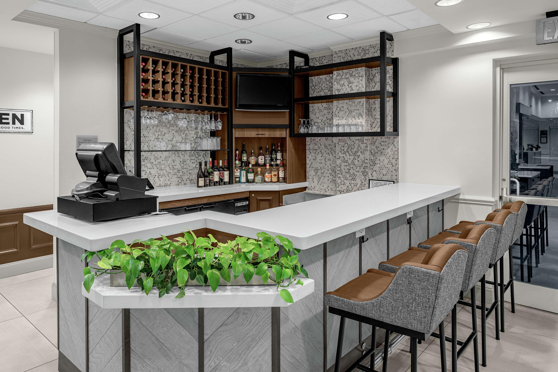 Bar/Salón Hilton Garden Inn Wilmington Mayfaire Town Center