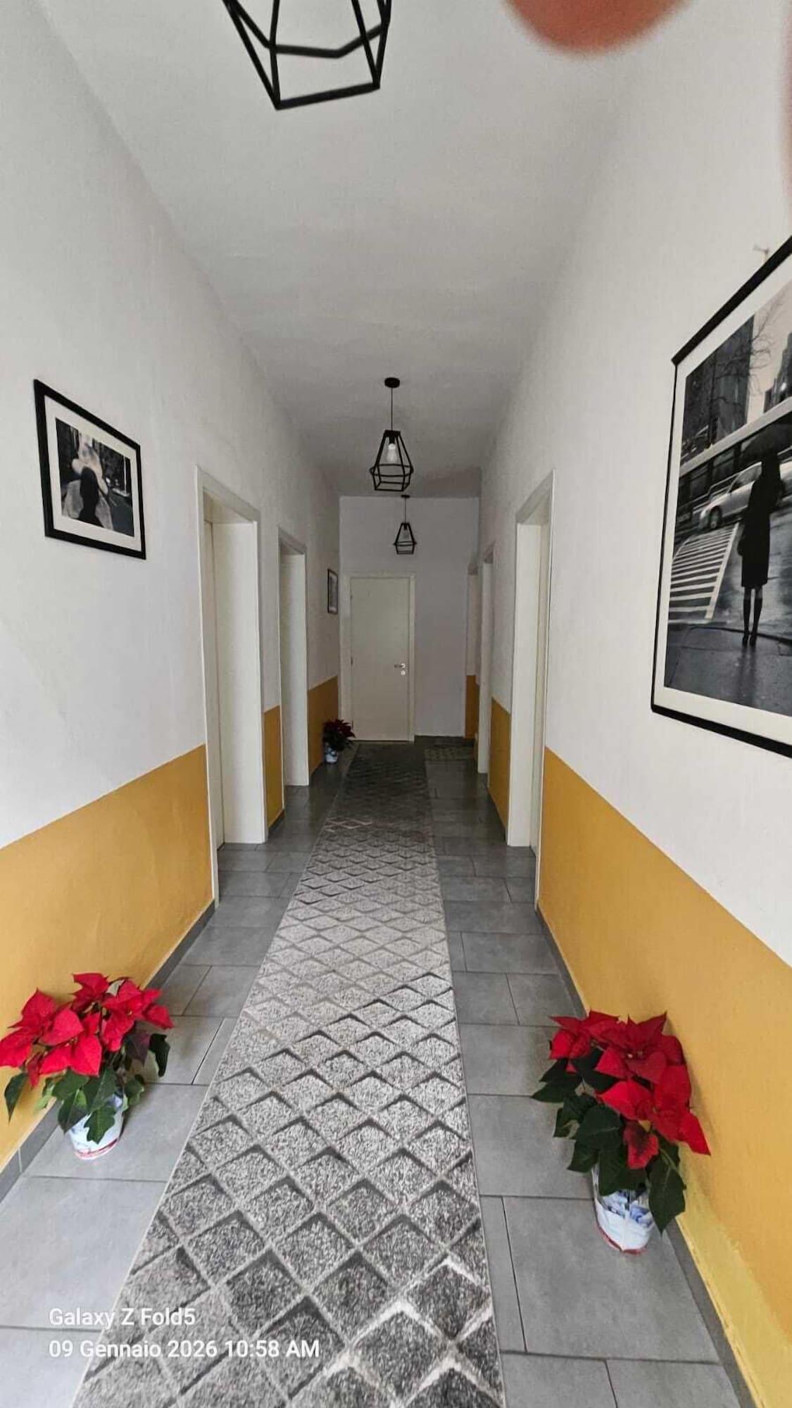 Varios Hotel Antigone