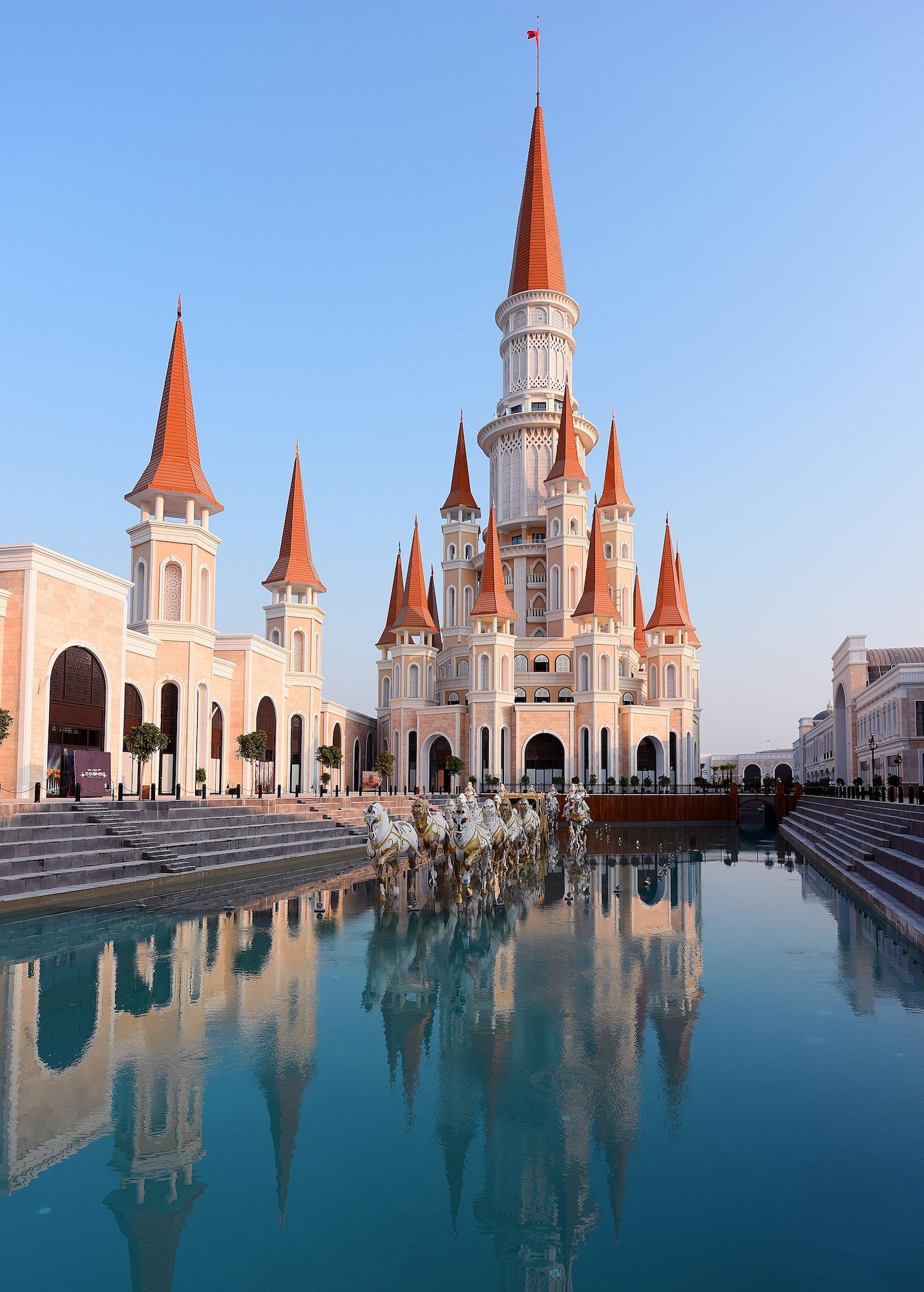 Vista Exterior The Land Of Legends Kingdom Hotel