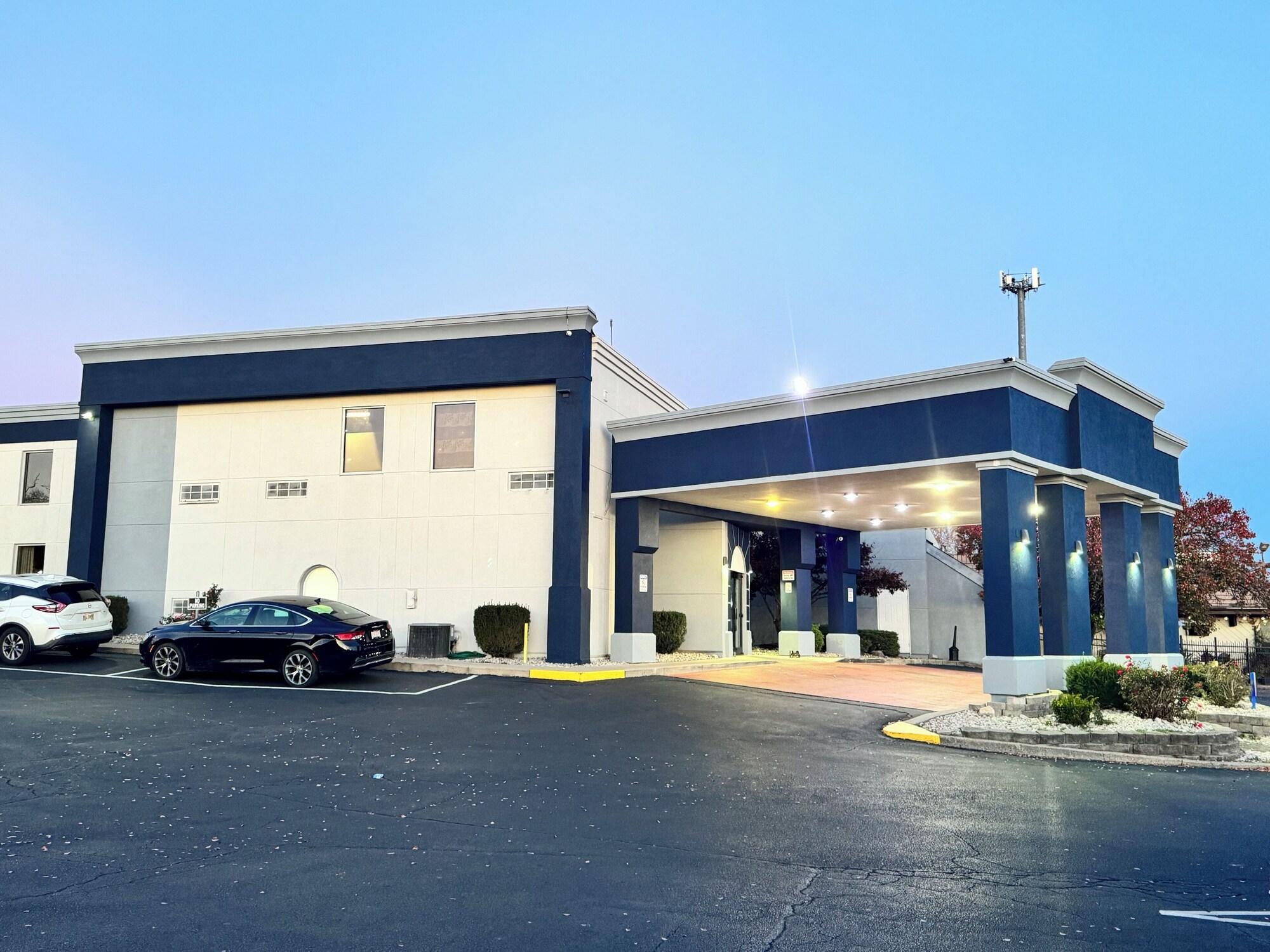 Vista Exterior Quality Inn & Suites Cincinnati Uptown Norwood