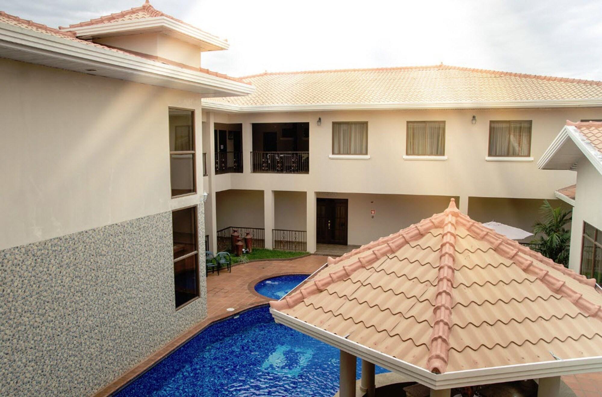 Vista Exterior Hotel Galería