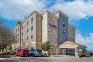 Alojamiento - Comfort Suites