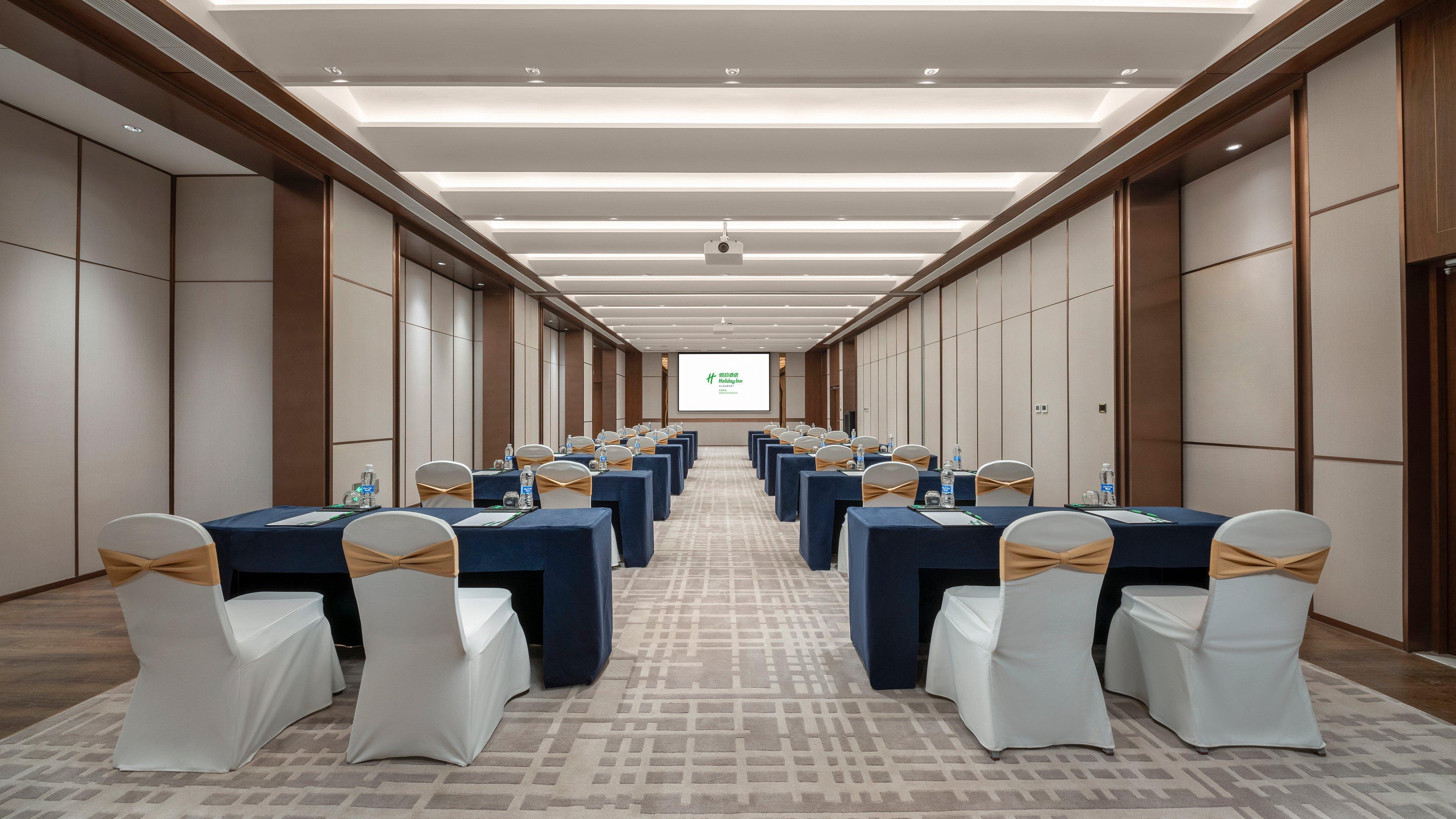 Centro de Negocios Holiday Inn Express Changchun Jingyue