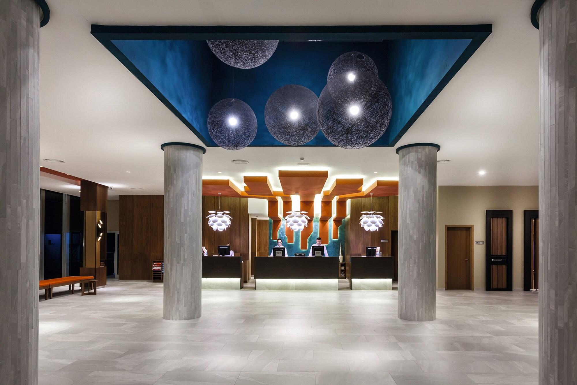 Vista Lobby Hotel Riu Vistamar - All Inclusive