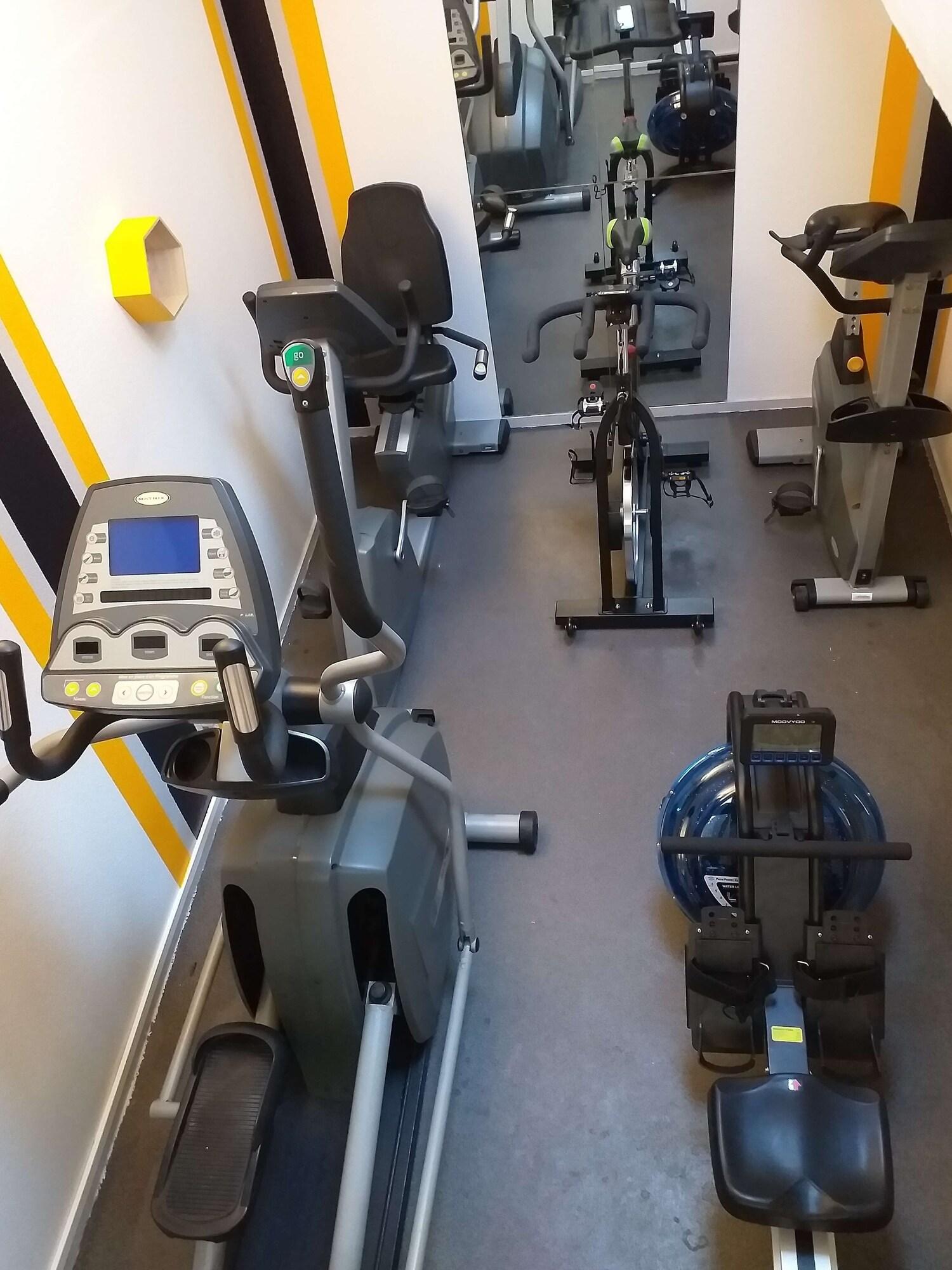 Gimnasio Kyriad Direct Macon Sud