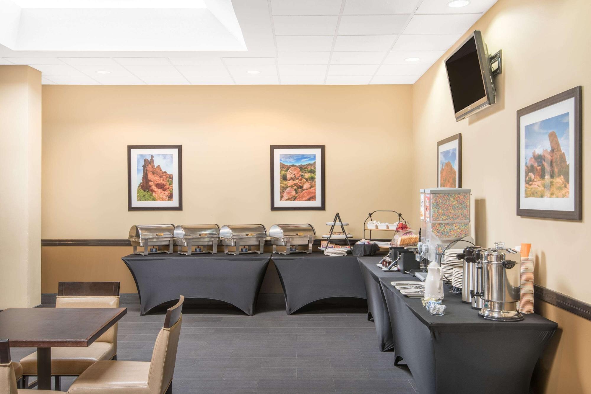 Restaurant Wyndham Garden Texarkana