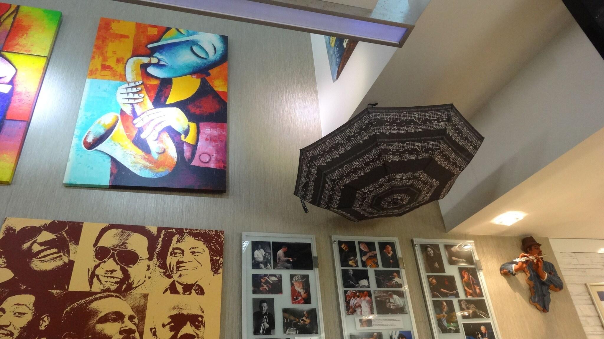 Vista Lobby Jazz Hotel