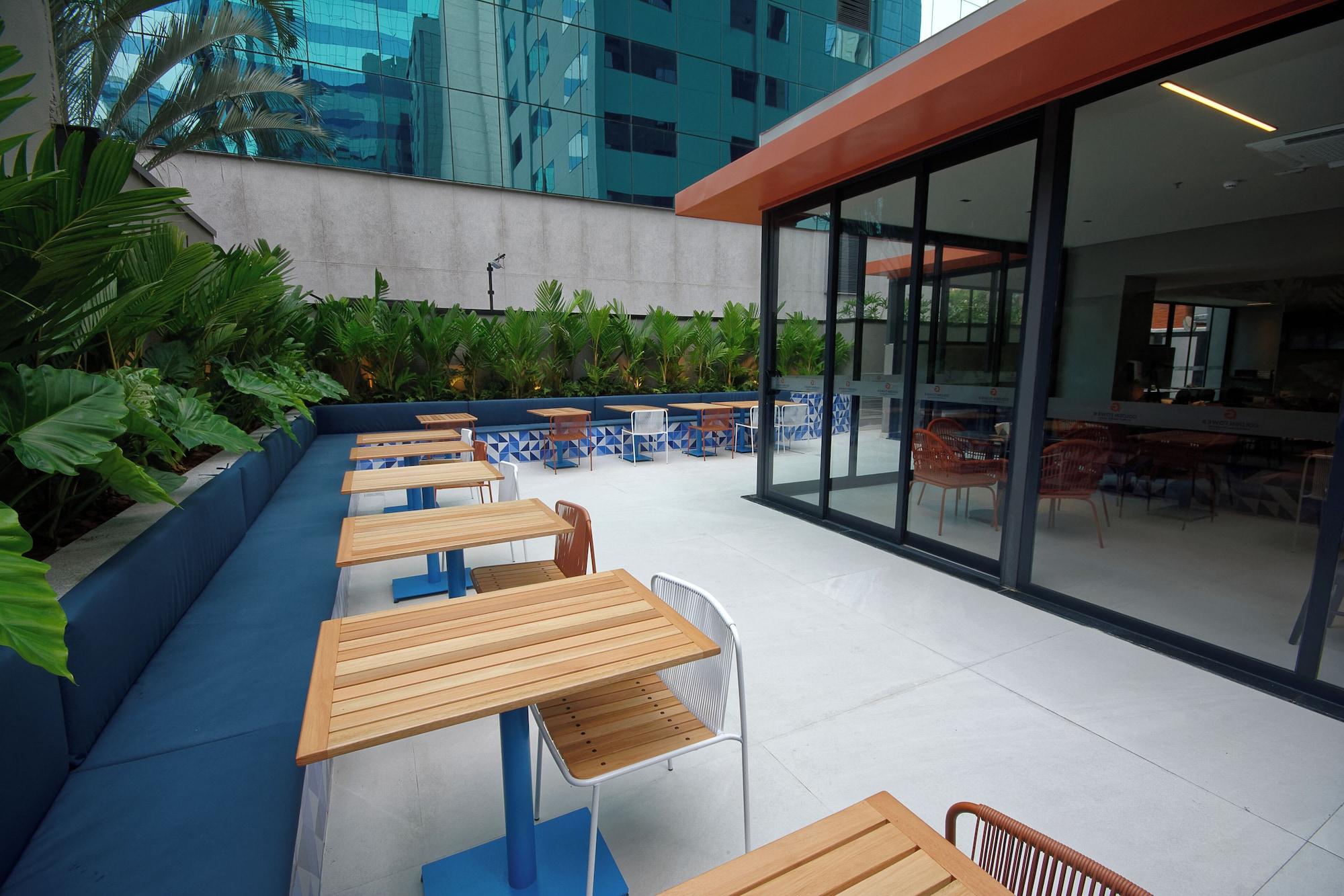 Restaurant Golden Tower Express Nações Unidas by Fênix Hotéis