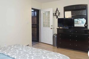 Alquiler Vacacional - **SPECIAL DISCOUNT 7/23-8/22** 2-Blocks CENTRAL PARK & Subways, Private Backyard