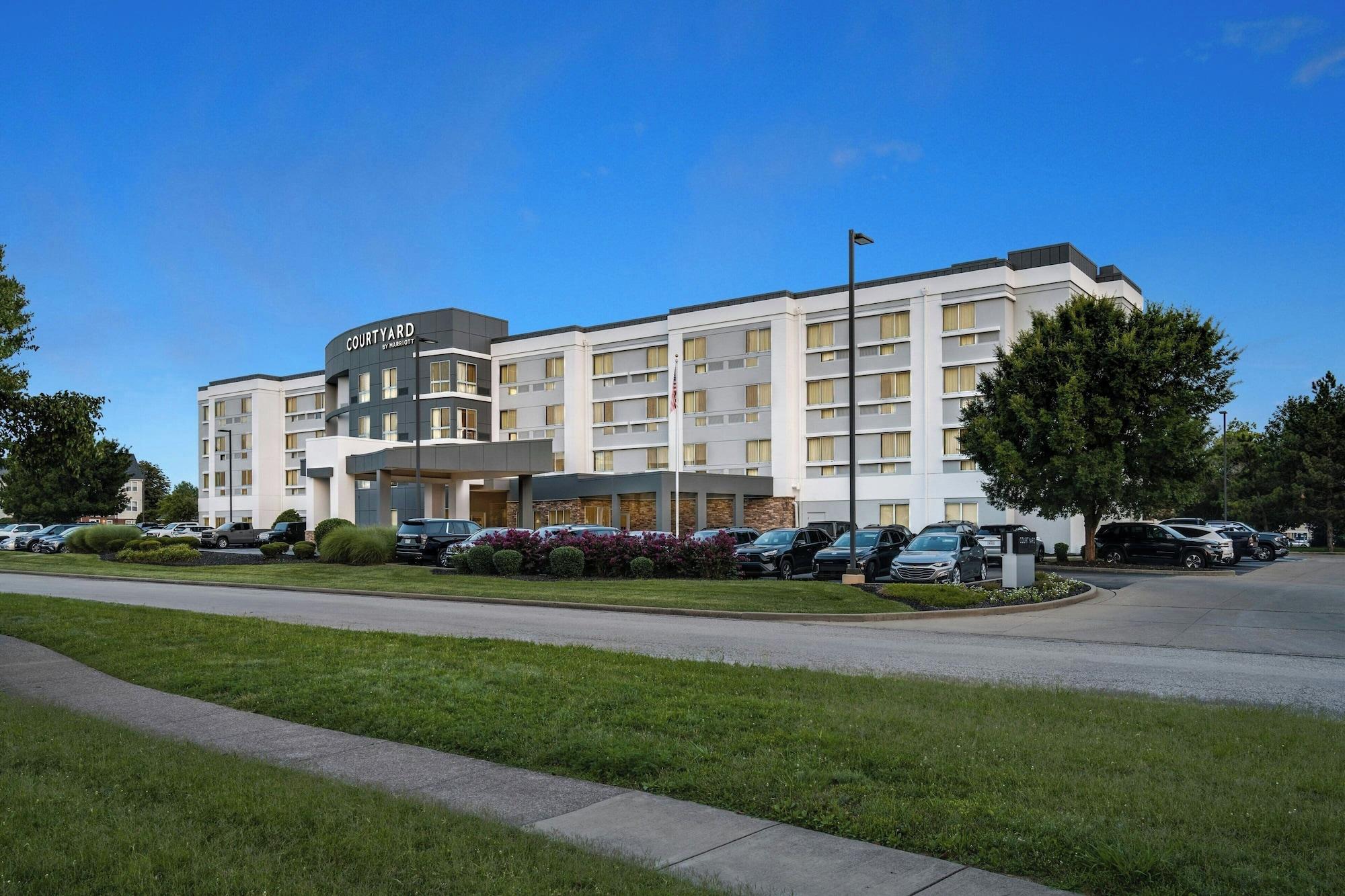 Vista Exterior Courtyard by Marriott Evansville East
