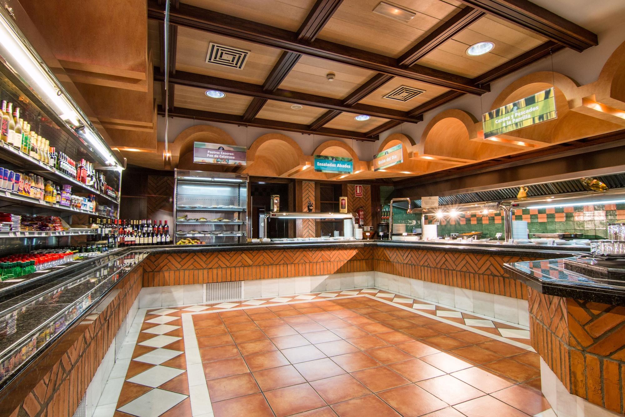 Bar/Salón Hotel Abades Guadix