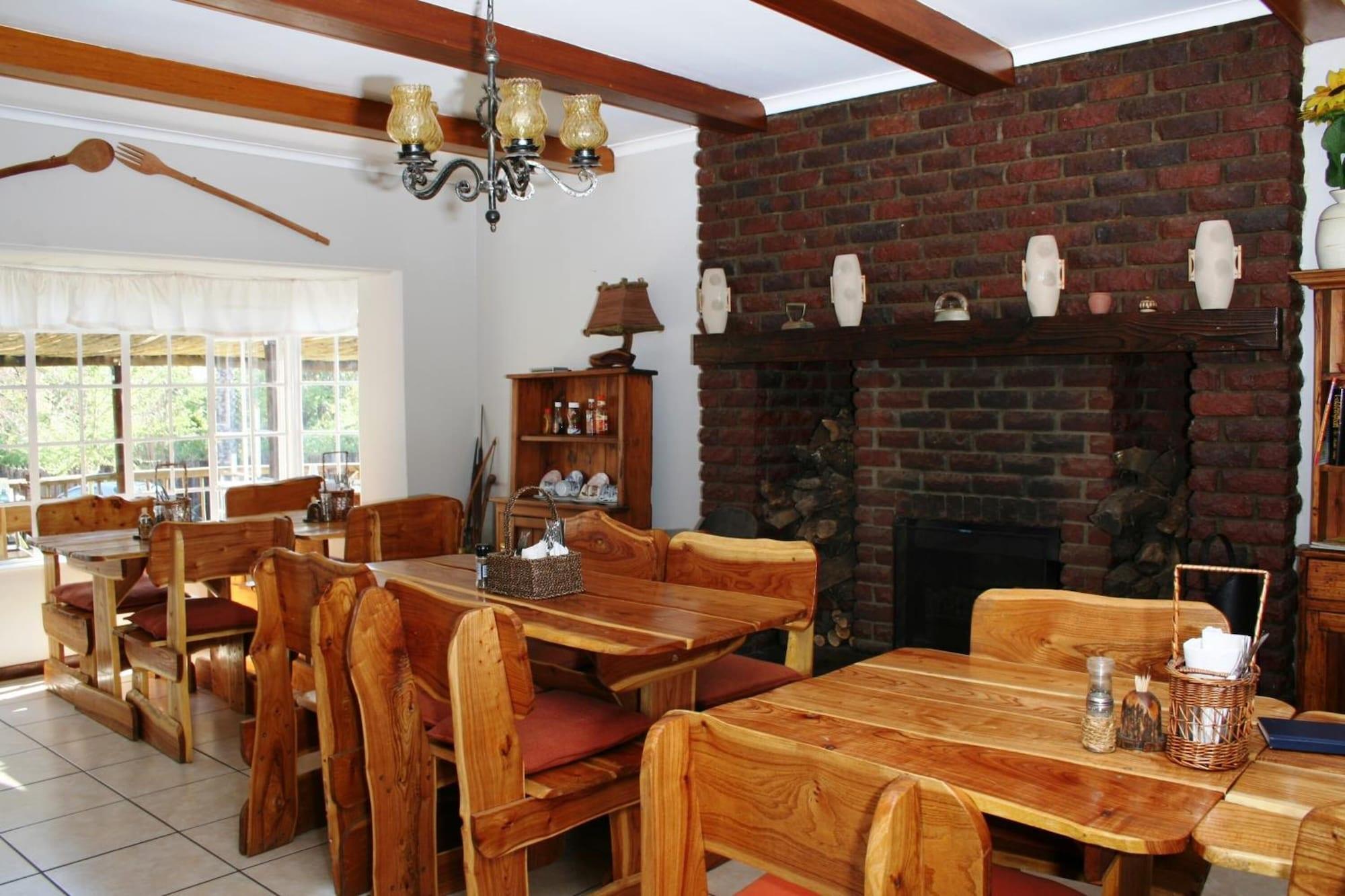 Restaurant Flintstones Guest House Fourways