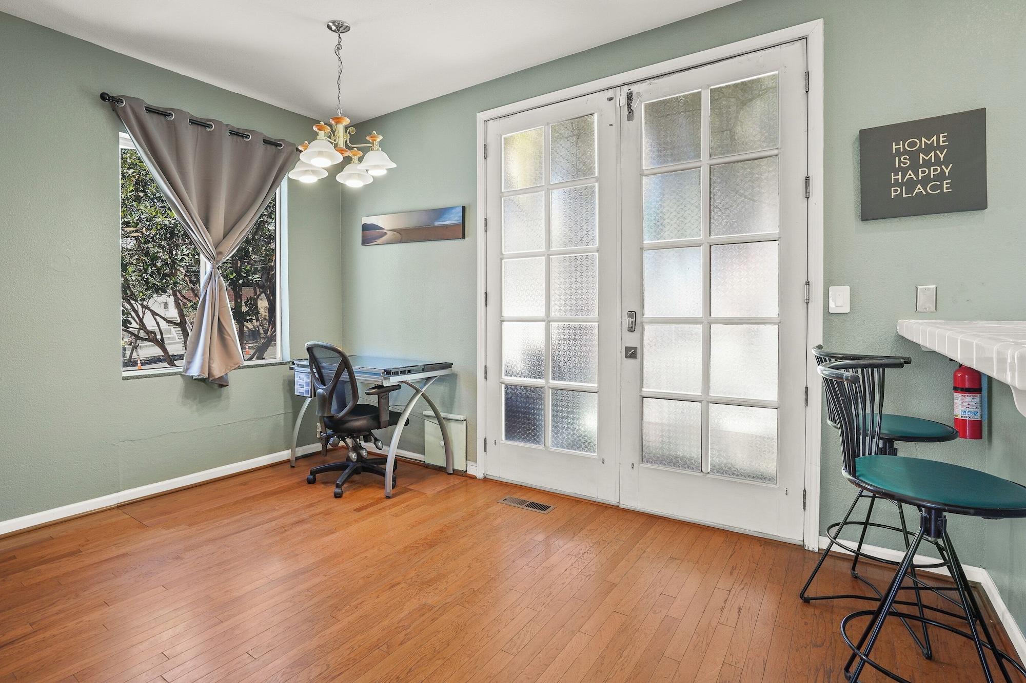 Comodidades del Alojamiento Beautiful Spacious 4BR in Silver Terrace