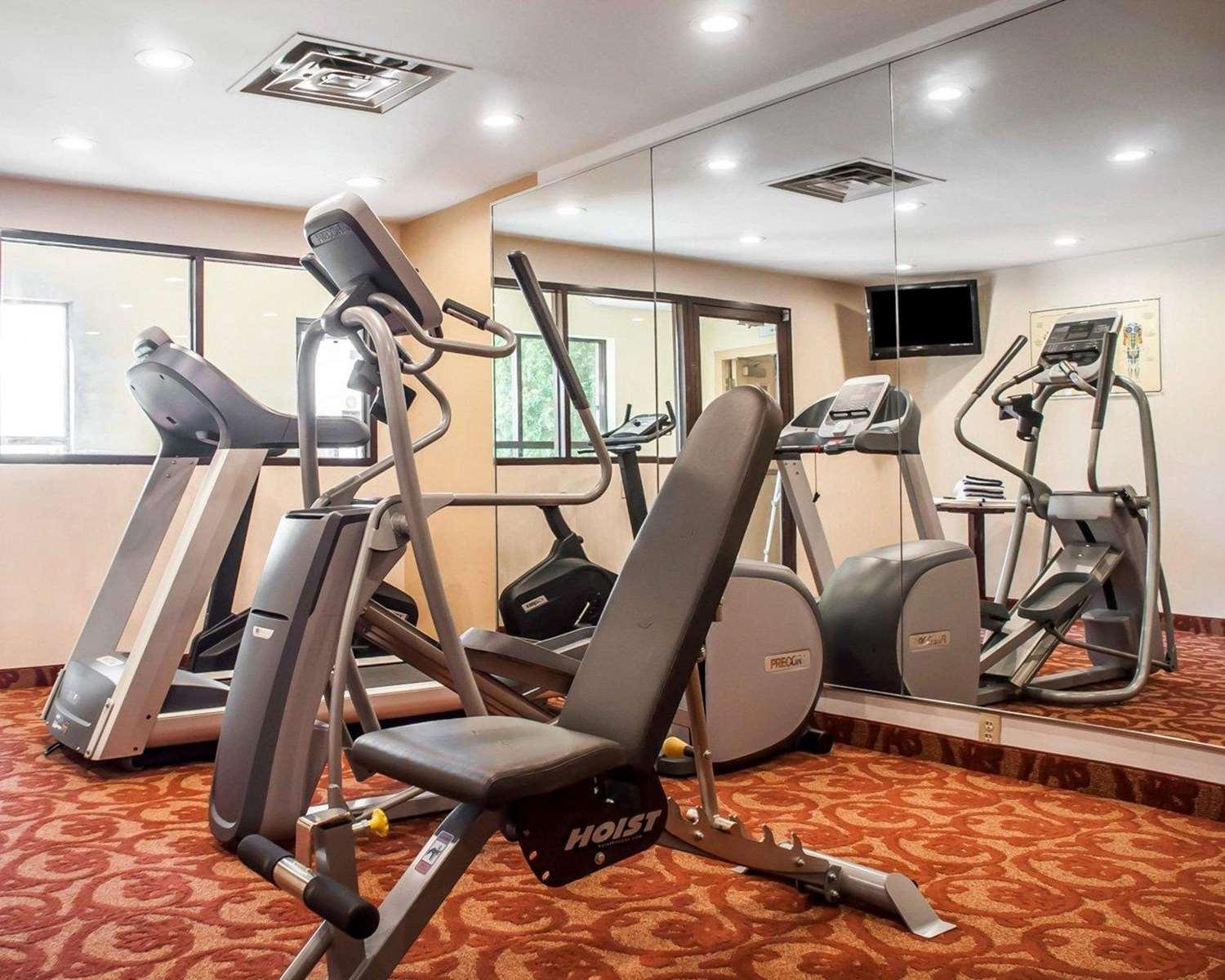 Gimnasio Quality Inn Airport