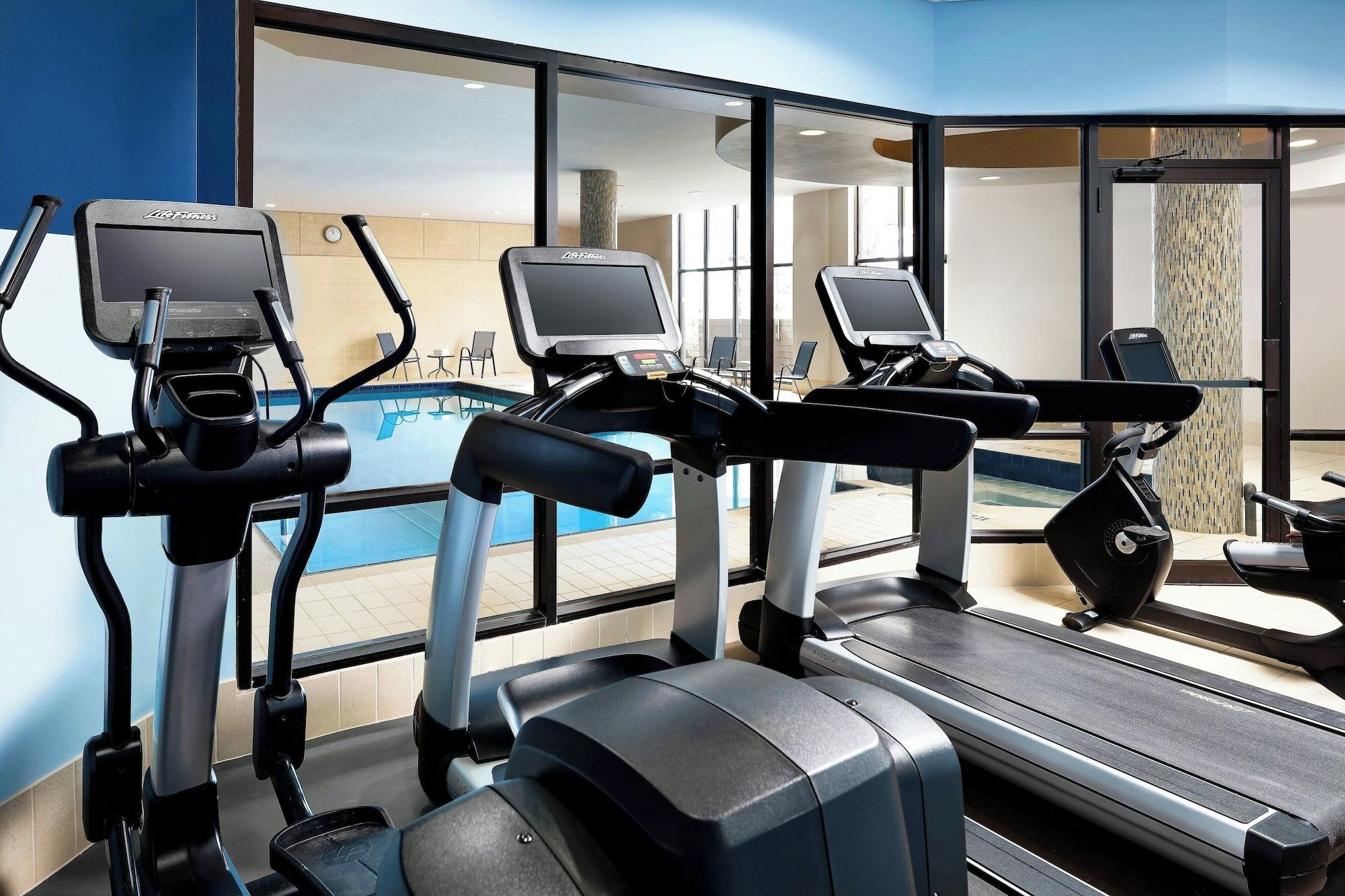 Gimnasio Four Points by Sheraton Mississauga Meadowvale