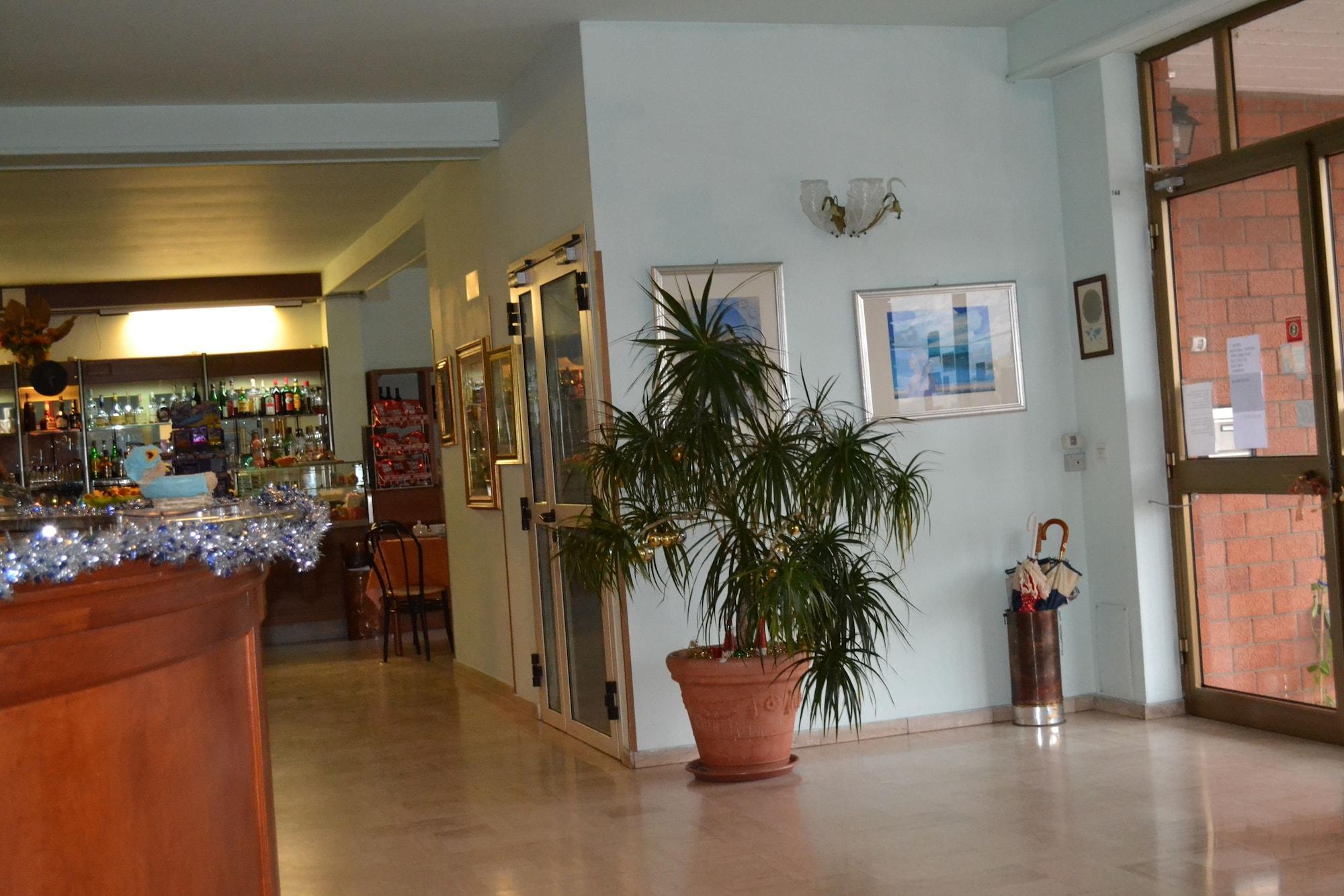 Bar/Salón Hotel Citti