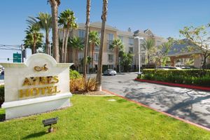 Alojamiento - Ayres Hotel Anaheim