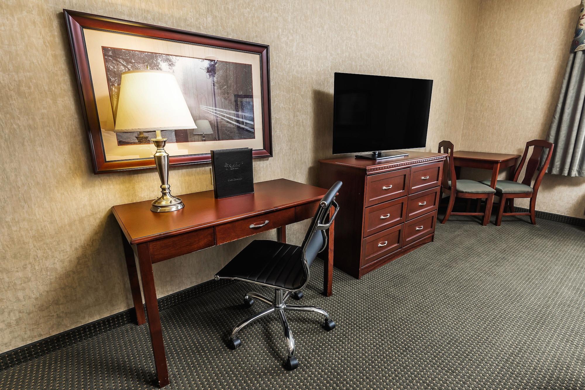 Habitación Redwood Inn & Suites - Grande Prairie