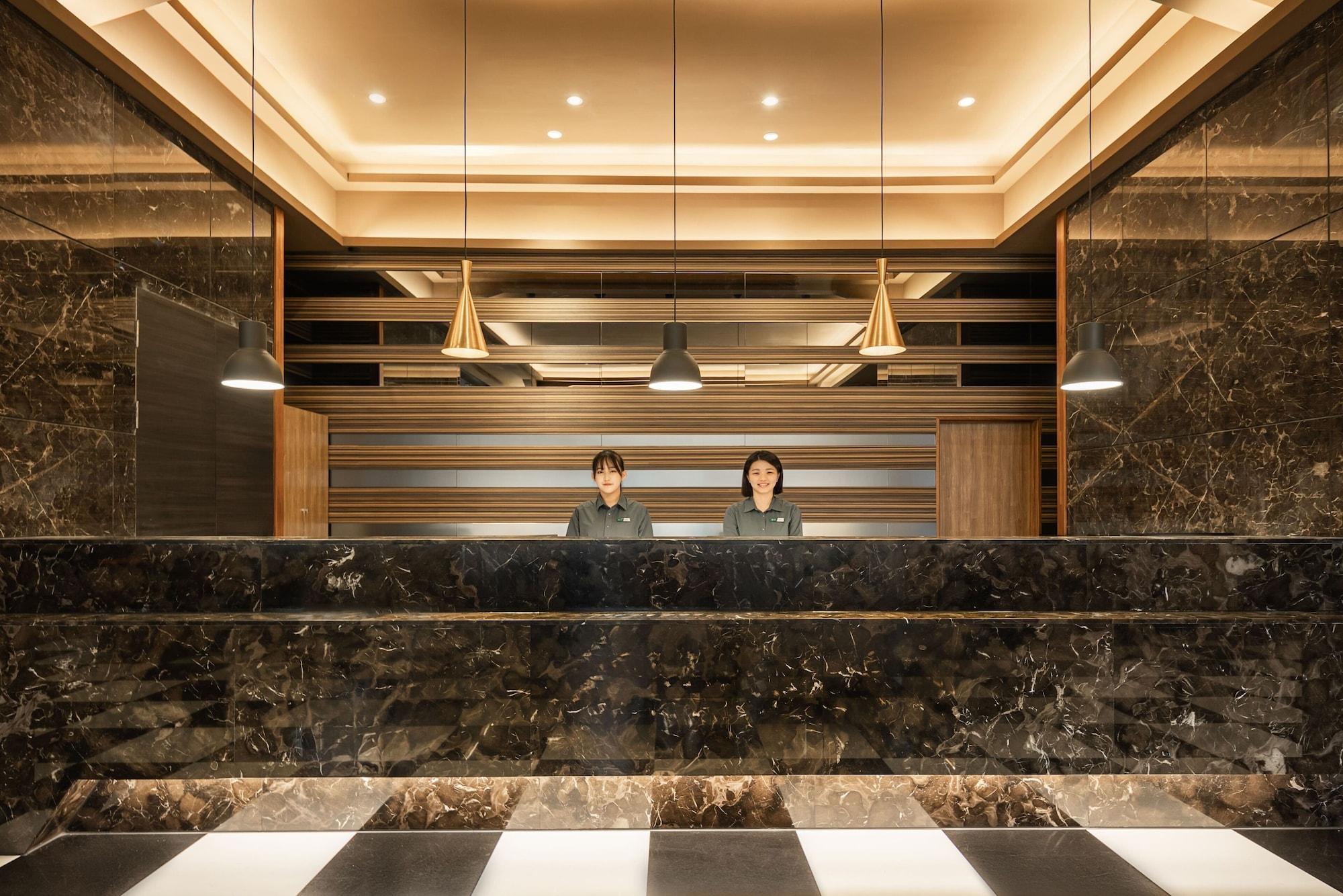 Vista Lobby Kindness Hotel Hualien Main Station