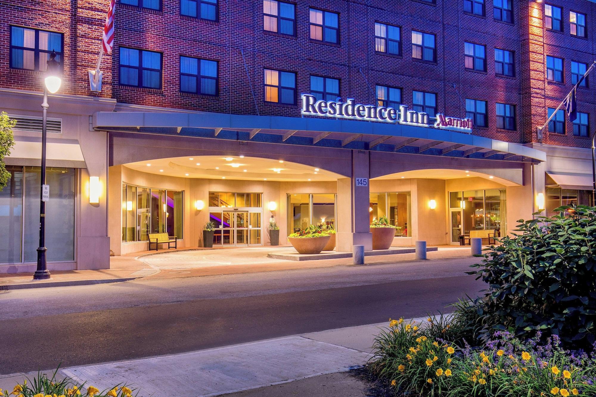 Vista Exterior Residence Inn Portland Downtown/Waterfront