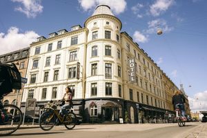 Paquete - Ibsens Hotel