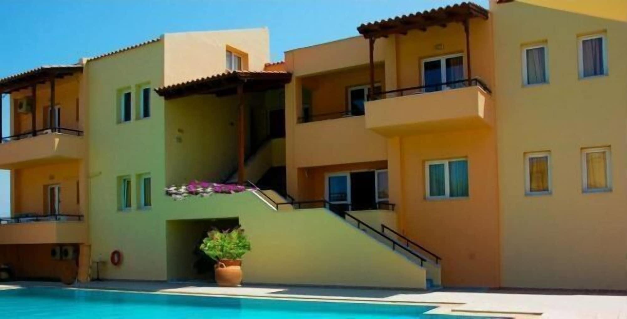 Varios Mythos Beach Hotel