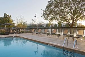 Alojamiento - Courtyard by Marriott Houston Sugar Land/Lake Pointe